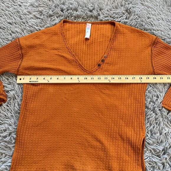 Free People Beach Burnt Orange Waffle Ribbed Knit 3/4 Sleeve Top Medium V Neck - Picture 6 of 9